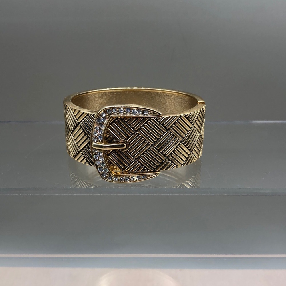 Textured belt belted look  rhinestone wide clamper bracelet designer style